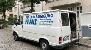 Servicekombi von Abflussreinigung Franz fuer Rohrreinigung Abflussreinigung und Kanalreinigung